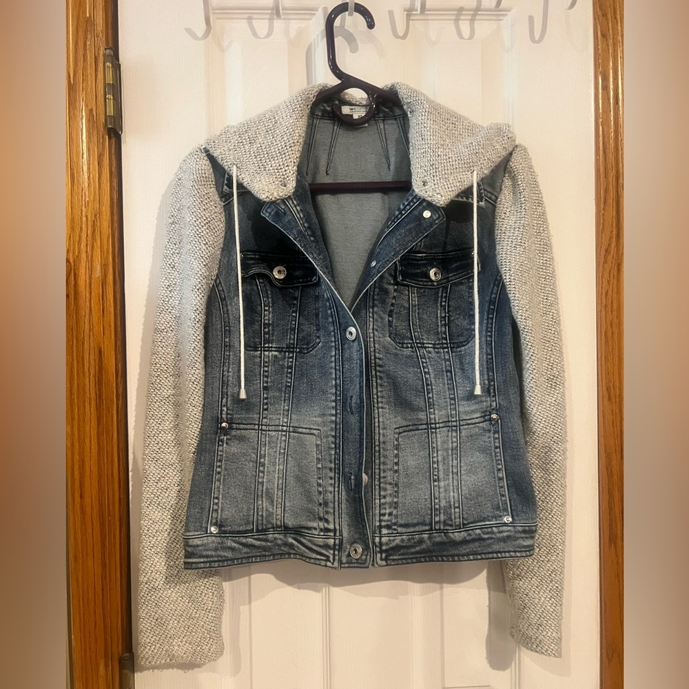 Macys XS Ladies I.N.C. Denim Jacket petite, fitted w/stretch,flattering look/fit